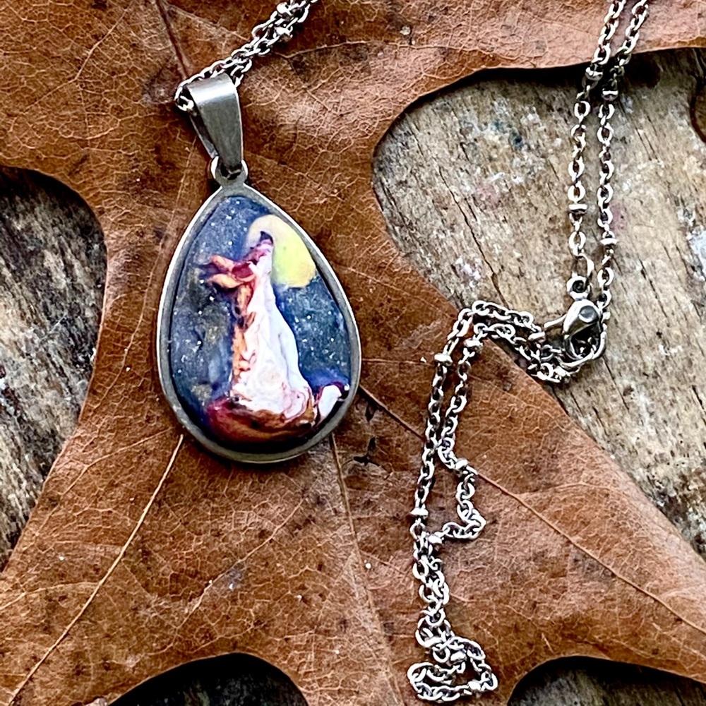 Star gazing fox pendant